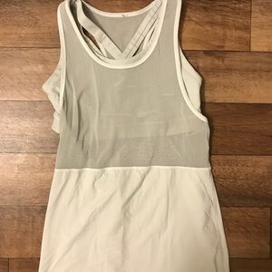 Lululemon tank